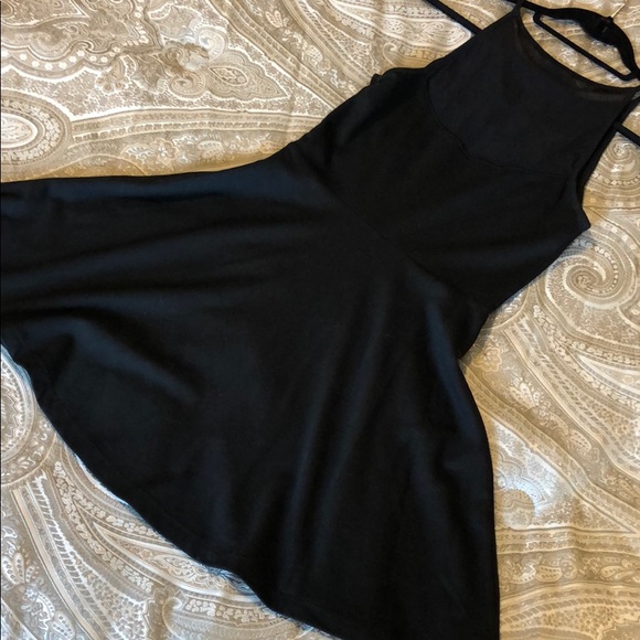 Stretch flare cross skater mesh dress - Picture 4 of 5